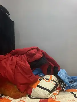 Pearlpinkyyoung webcam