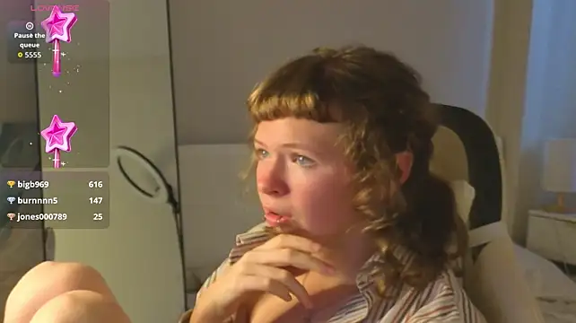 VioletDesiree webcam