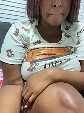 Wynterrlovee webcam