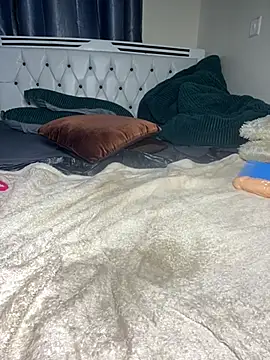 1Melanin-Vinah webcam