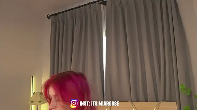 ItsMiaRosee webcam