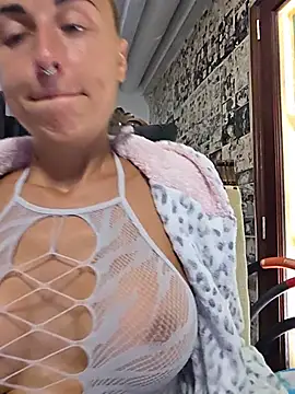 kylie_blck 🔇 online nude chat