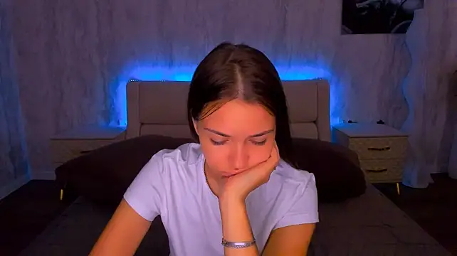 AlexaBarkley 🕢 nude show