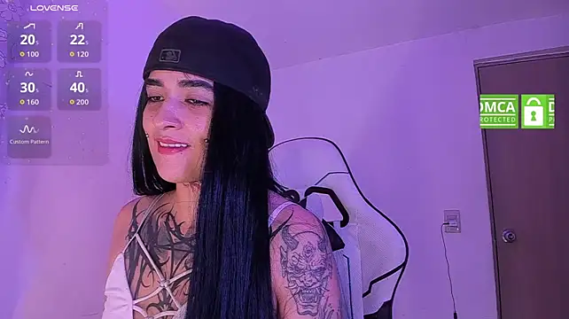 sarah_benjjaminn webcam