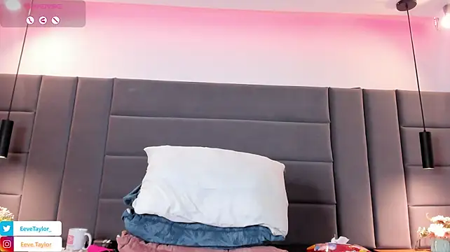 Eevee_Taylor live cam preview