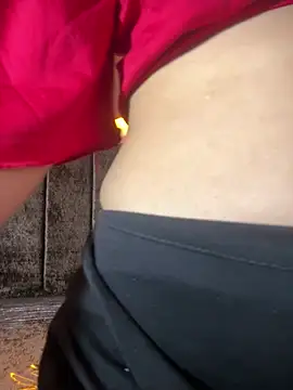 bella_vibess_s webcam