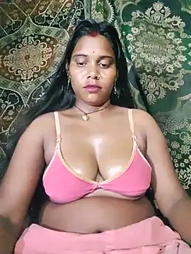 Soniya-Love-143 webcam