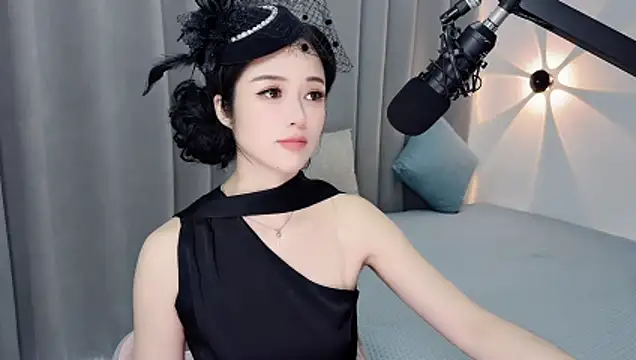 Momo-Wow webcam
