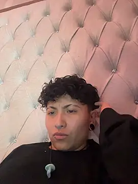 ian_mathias_ webcam