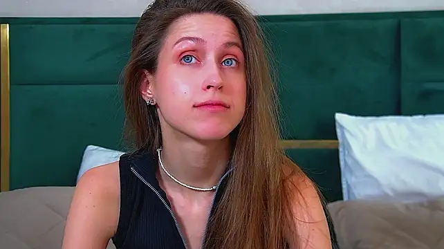 HaileyArden webcam
