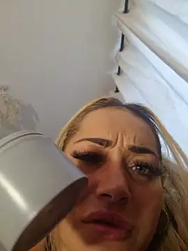 ArabellaLuxx live cam preview