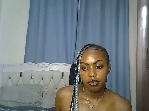 Petitedolliey webcam