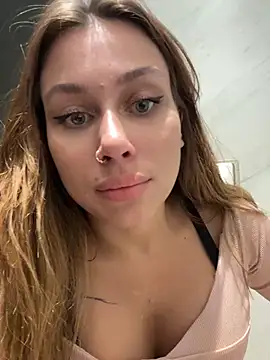 Jucie_Boom live cam preview