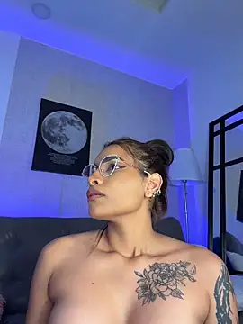 _mayka webcam