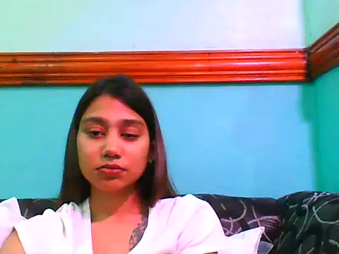 prettysmileaaliyah webcam