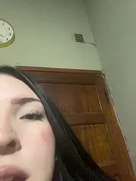 Victoriahtt_ webcam