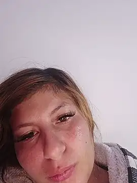 Nahomi-lov webcam