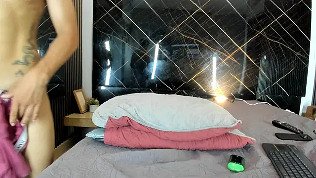 Velvettboy webcam