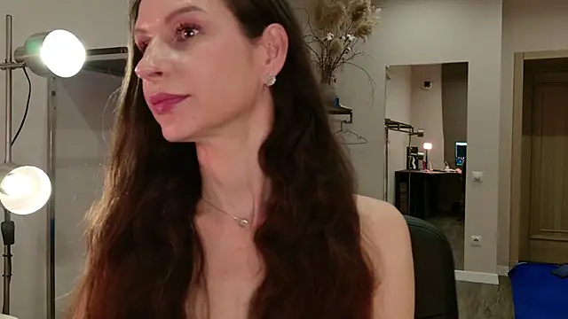 Mila_Anders webcam