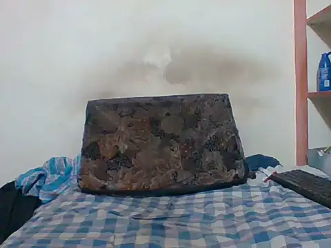Slavebottombdsm09 webcam
