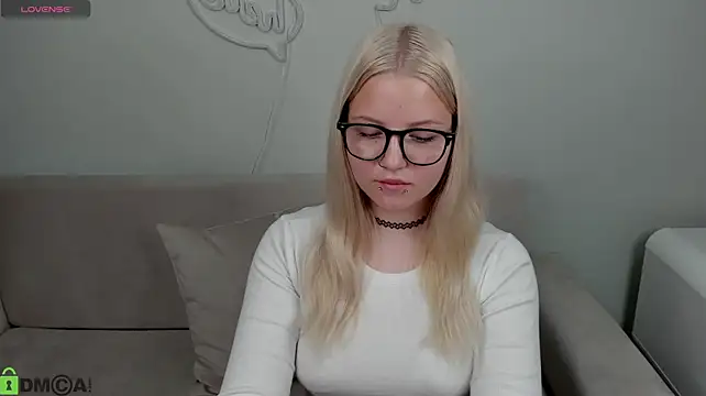 Velvet-Lun live cam on StripChat