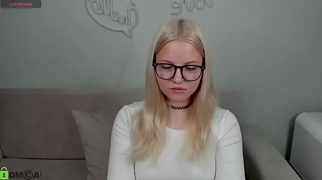 Velvet-Lun webcam