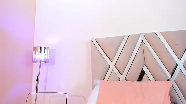 Helenn_monroy1 live cam on StripChat