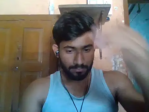 Lustynani1 live sex cam