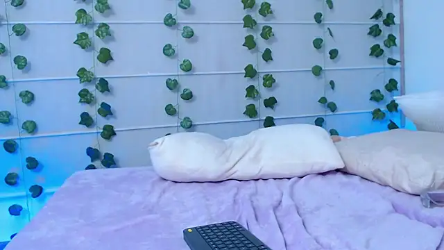 sarabubbie (Ask my age) - Doggy Style
