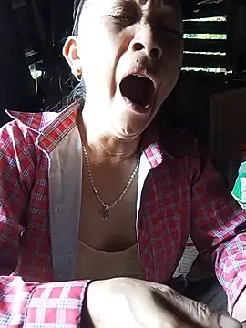 Linda-04 webcam