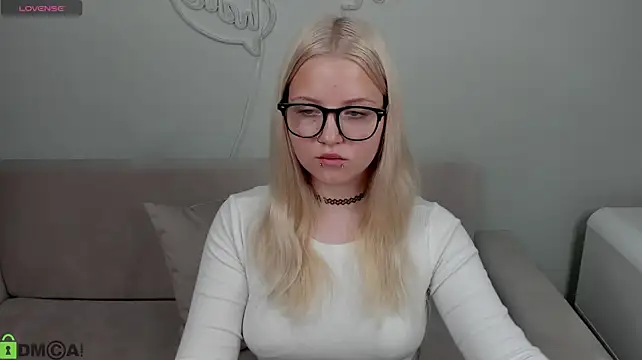 Velvet-Lun webcam
