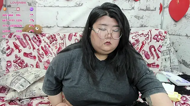 Nadine_asian webcam
