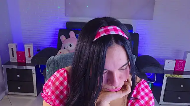 Lolitta_xxx webcam