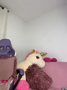 Miaa_love6969 webcam