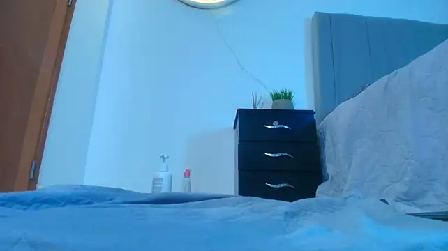 shanell-hott webcam