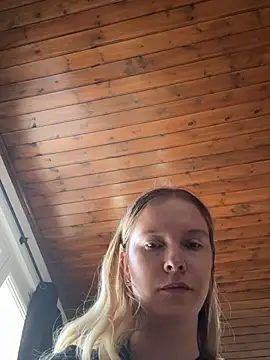 Ellie-rosee webcam