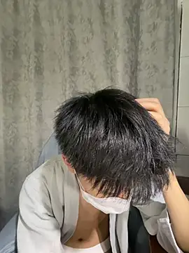 Zhang_yiovo webcam
