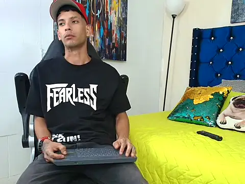 connor_launther_ webcam