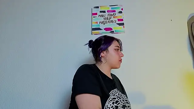 Blueberry_gothic webcam