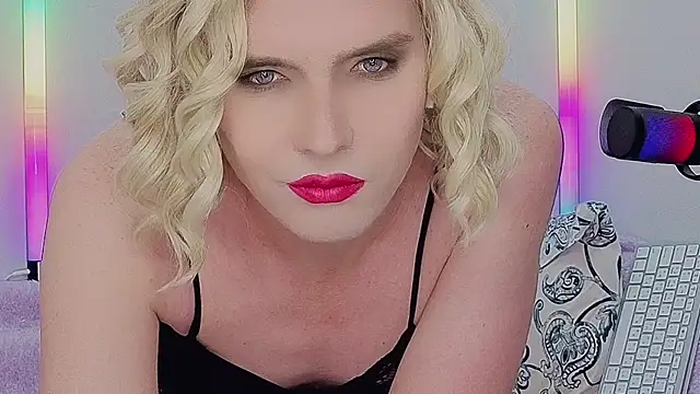 Zagadka55555 live cam on StripChat