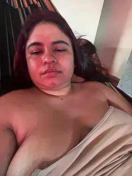 LUNA_DULCE1 live cam on StripChat