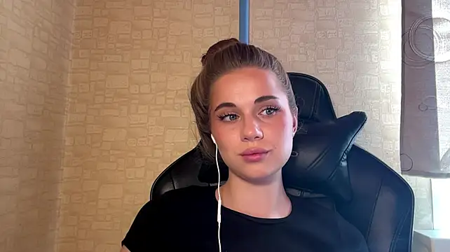 Miss_Blessnyth
