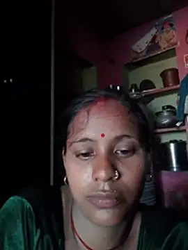 Hot_khusi753