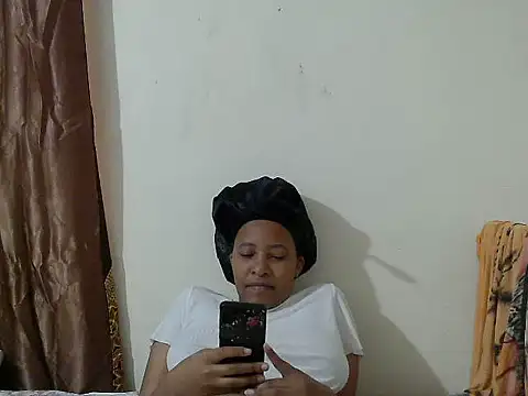 chocodollie live cam on StripChat