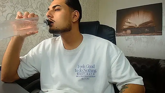 MalakaiFrost live cam on StripChat