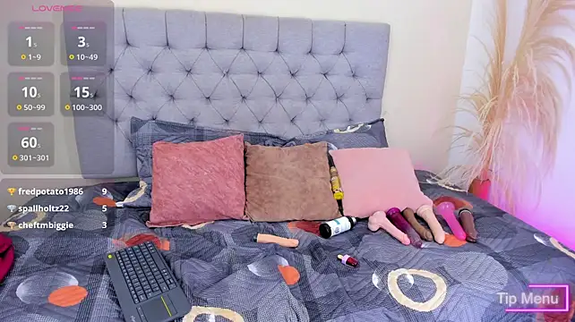 Naomi_Monroe_
