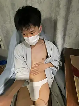 Zhang_yiovo