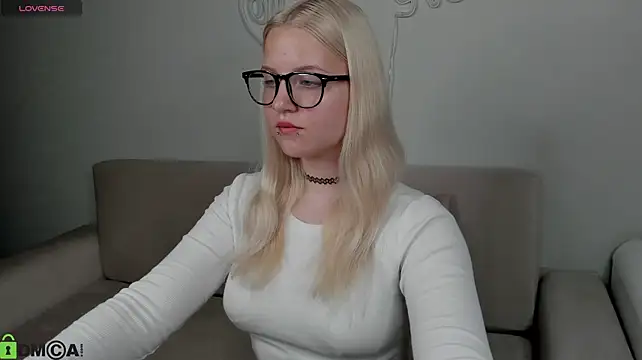 Velvet-Lun webcam