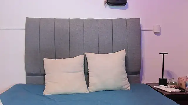 Sarah-Cooper webcam