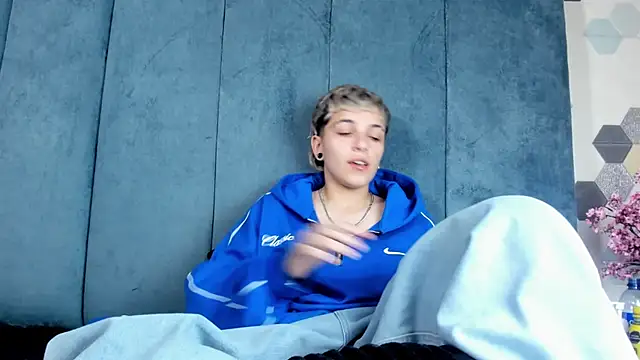 Megan_Thompson_ webcam